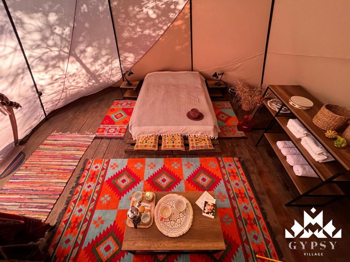 Gipsy Village Park Hotel Asureti Экстерьер фото