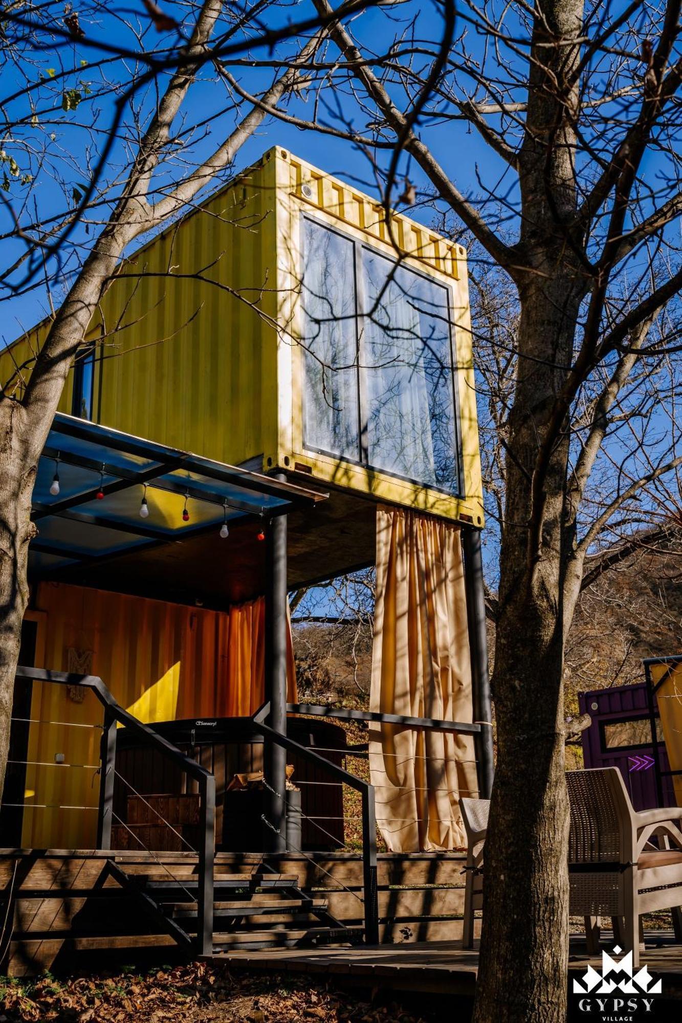Gipsy Village Park Hotel Asureti Экстерьер фото